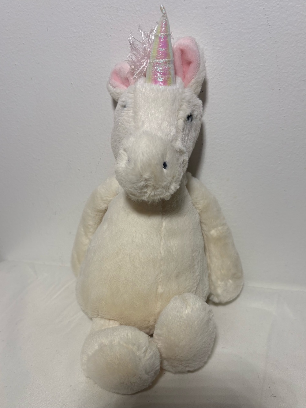 Jellycat Bashful Unicorn in White w/ iridescent pink Small